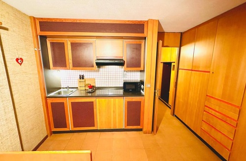 Gressoney-la-Trinite Apartment | Appartamento Gressoney Staffal con Spazio Esterno, Posto Auto - CIR 0021