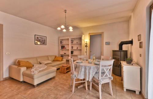 Prabione Apartment | Appartamento Il Gufo - Theater Home
