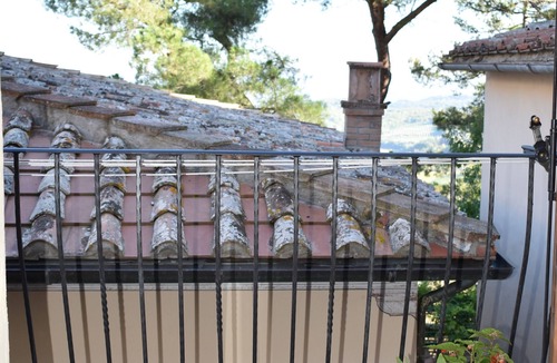 Montepulciano Apartment | Appartamento Il Buonumore. Balcone con Vista