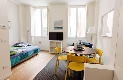 Centro Storico Sud Apartment | Appartamento Palestro - J14 Collection