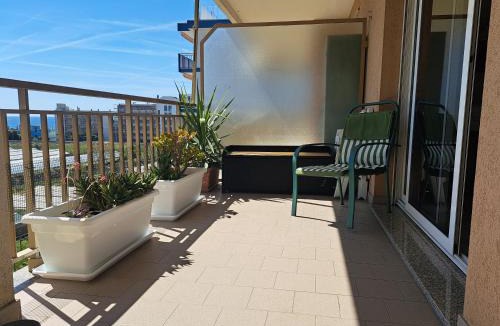 Vallecrosia Apartment | Appartamento - terrazzo vivibile vista mare, wi-fi e box gratuiti