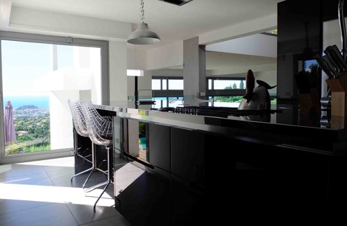Centre Ville-Gare Villa | Architectural villa with panoramic sea view at Nice in the French Riviera