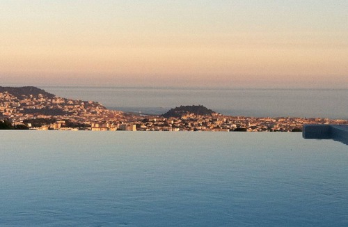 Centre Ville-Gare Villa | Architectural villa with panoramic sea view at Nice in the French Riviera