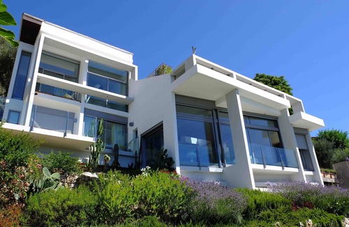 Centre Ville-Gare Villa | Architectural villa with panoramic sea view at Nice in the French Riviera