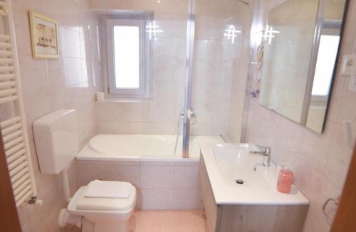 Roiano-Gretta-Barcola-Cologna-Scorcola Apartment | Aria di Sale
