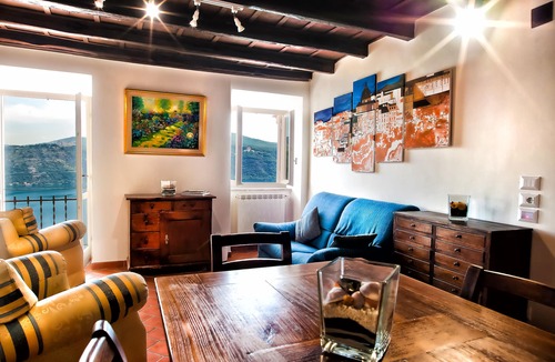 Castel Gandolfo House | Atlantis Inn Castelgandolfo