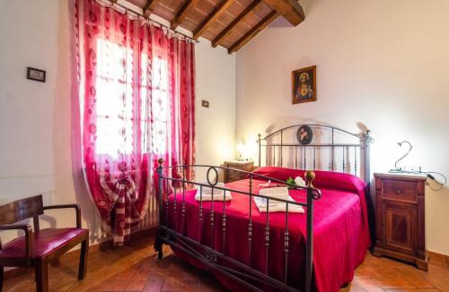 Pieve di Chio House | Authentic farmhouse in Castiglion Fiorentino with organic wines