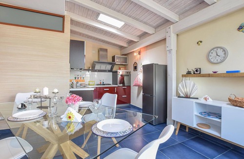 Scoglitti House | Awesome home in Scoglitti with private swimming pool, can be inside or outside
