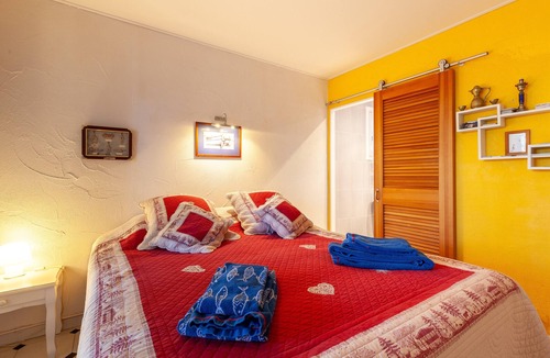 Sausset-les-Pins Bed & Breakfast | B&B: "Between Sea and Garden" – Cozy Stay on the Côte Bleue