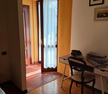 Granozzo con Monticello Bed & Breakfast | B&B Cascina Baraggione