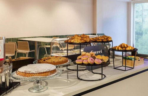 Albate Hotel | B&B HOTEL Como Baradello