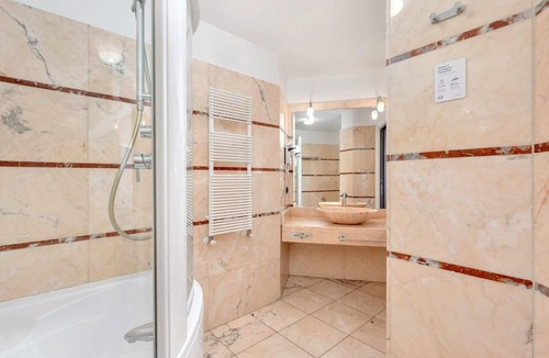 Giussano Hotel | B&B HOTEL Habitat Giussano