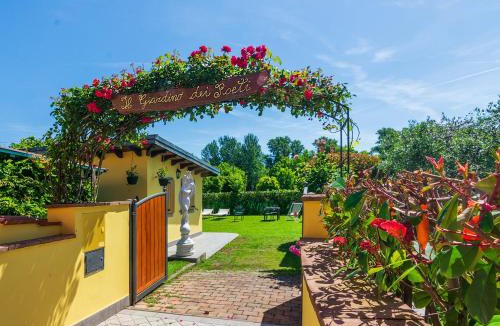 Vicopelago Bed & Breakfast | B&B Il Giardino dei Poeti and Apartaments