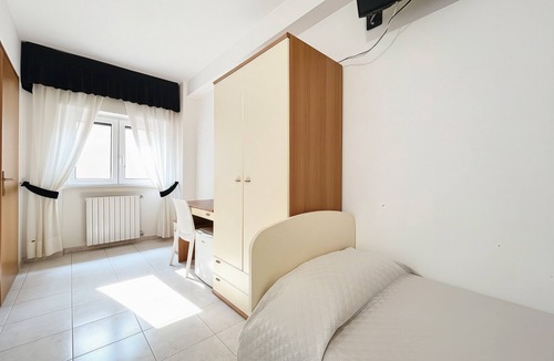Monte Sant'Angelo Bed & Breakfast | B&B with Window - 109 - Santangelo - Pool