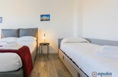 Municipio 2 Apartment | Bari Fifth Floor Flat by Apulia Accommodation