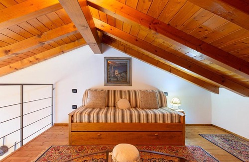 Arona House | BB10 OASI