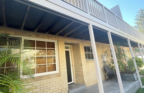 Mona Vale House | Beachside townhouse at Mona Vale beach, spacious and modern, footsteps to beach