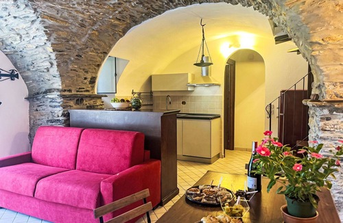 Lucinasco House | Beautiful private villa for 7 people with WIFI and patio