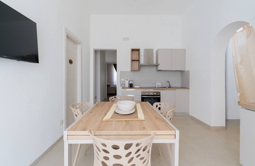 Galatone Bed & Breakfast | Bed and Breakfast 'Camera Jacky' with Balcony, Wi-Fi and Air Conditioning