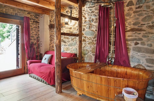Monno Bed & Breakfast | Bed and Breakfast 'Cuore Selvatico' with Mountain View, Private Terrace and Private Garden