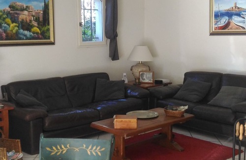 Boulouris-sur-Mer Bed & Breakfast | BED AND BREAKFAST, private 1st floor in villa