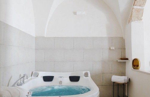 Carovigno Bed & Breakfast | Bed & Bread Piazza Nzegna