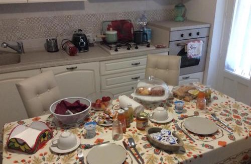 Ragusa Bed & Breakfast | BFRAME Cornice Barocca