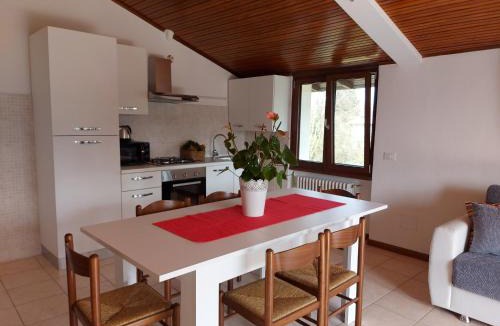 Cadrezzate Apartment | Bnbook Casa dei Peschi - Lago di Monate