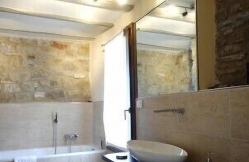 Lizzano in Belvedere House | Borgo Pianello
