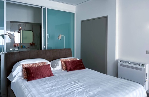 Marina Grande Apartment | Brand new charming apartment harbor view