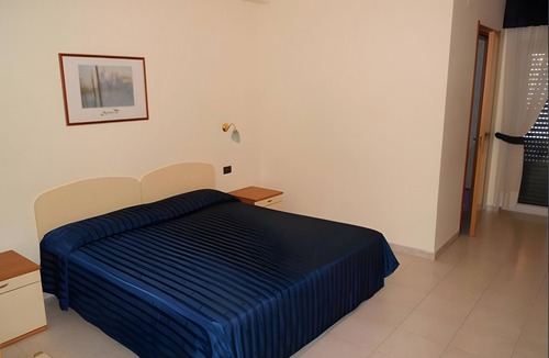 Monte Sant'Angelo Bed & Breakfast | Bright B&B with Sea View Balcony - 347 - Santangelo - Pool