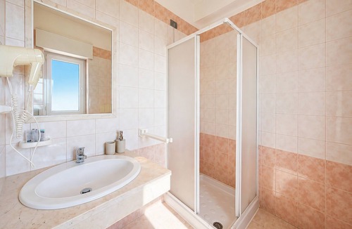 Monte Sant'Angelo Bed & Breakfast | Bright Sea View B&B with Balcony - 345 - Santangelo - Pool