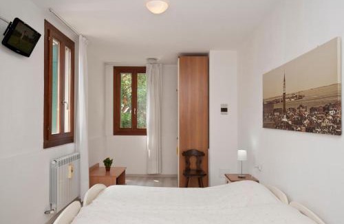 Longa Bed & Breakfast | Ca' Del Pomo Grana'