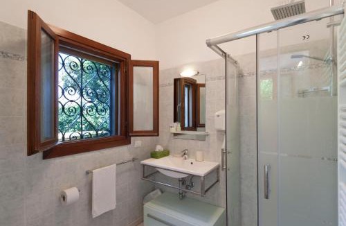 Longa Bed & Breakfast | Ca' Del Pomo Grana'