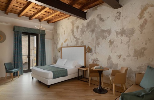 Old Town Hotel | Ca' Uberti Palace Hotel , Mantegna Hotels