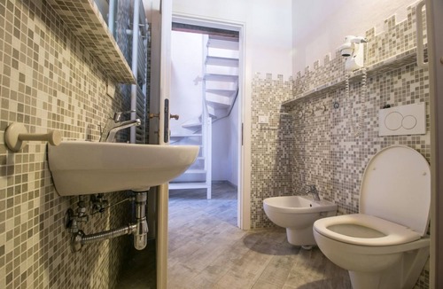 Cecina Apartment | Cantine, two-bedroom terraced house PLUS
