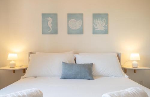 Capitana House | Capitana Home - Privat Parking- Close to the Beaches
