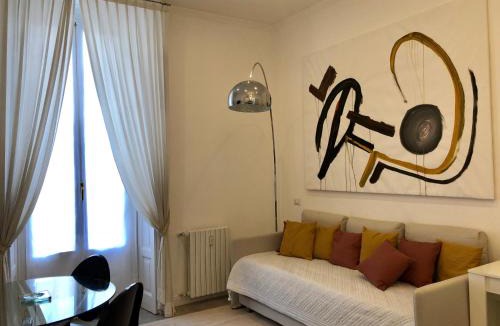 Tre Torri Apartment | Casa Alberto da Giussano, elegante bilocale in centro con balcone sul parco
