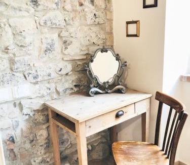 Peschiera Maraglio Bed & Breakfast | Casa Barteèi