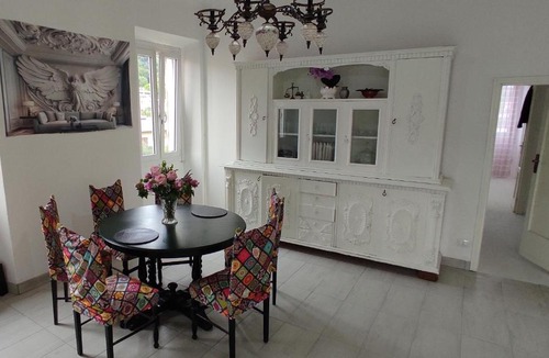 Albese con Cassano House | Casa Bloom Como