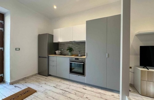 Procchio Apartment | Casa Bruno - Studio Apartment, Sleeps 4