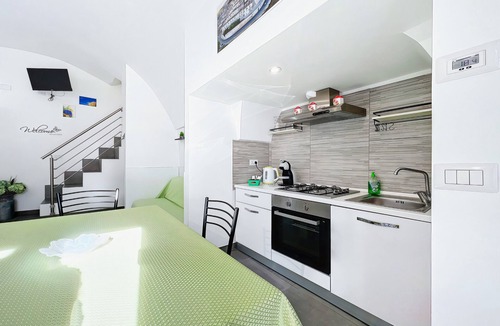 Monte Sant'Angelo Apartment | Casa Cunetta Apartment with Wi-Fi