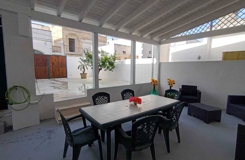 Alliste House | CASA DEBORA located 1km from the sea, with vaulted ceilings