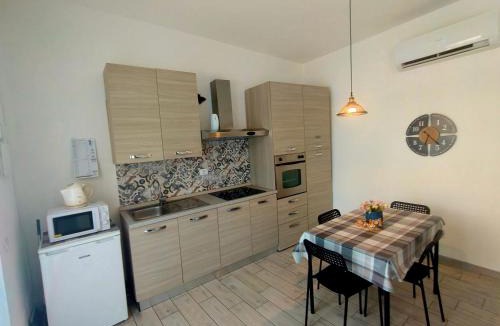 Buttapietra Apartment | CASA DI LISA Intero appartamento 45mt con parcheggio