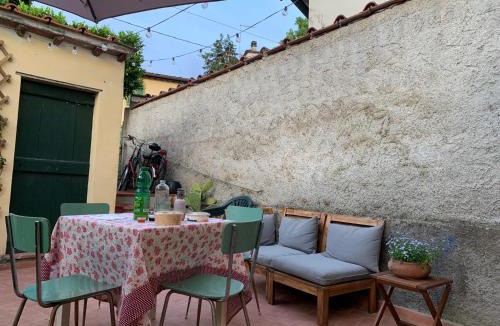 Monte San Quirico House | Casa di Sara