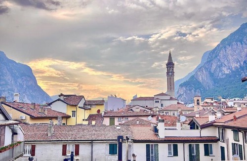 Lecco Apartment | Casa Il Nido Bright Rooftop Nest