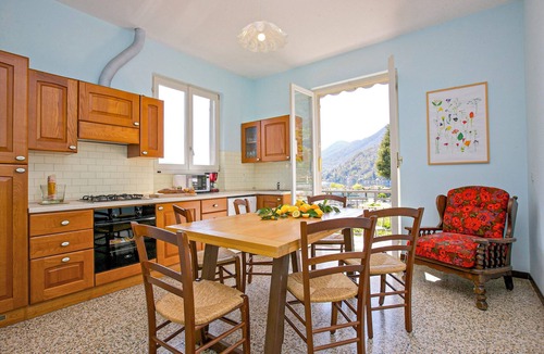 Cannero Riviera Apartment | Casa Limoni by Lago Reisen