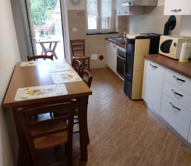San Colombano Certenoli Apartment | Casa Nonna Maria - Val Fontanabuona
