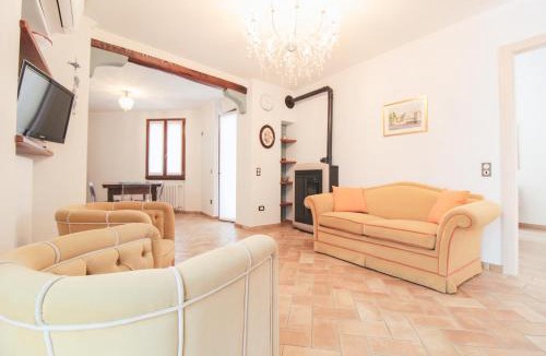 Garzeno Apartment | Casa Pozzi