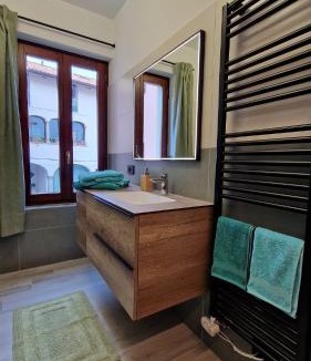 Malgrate Apartment | Casa RESEGONE
